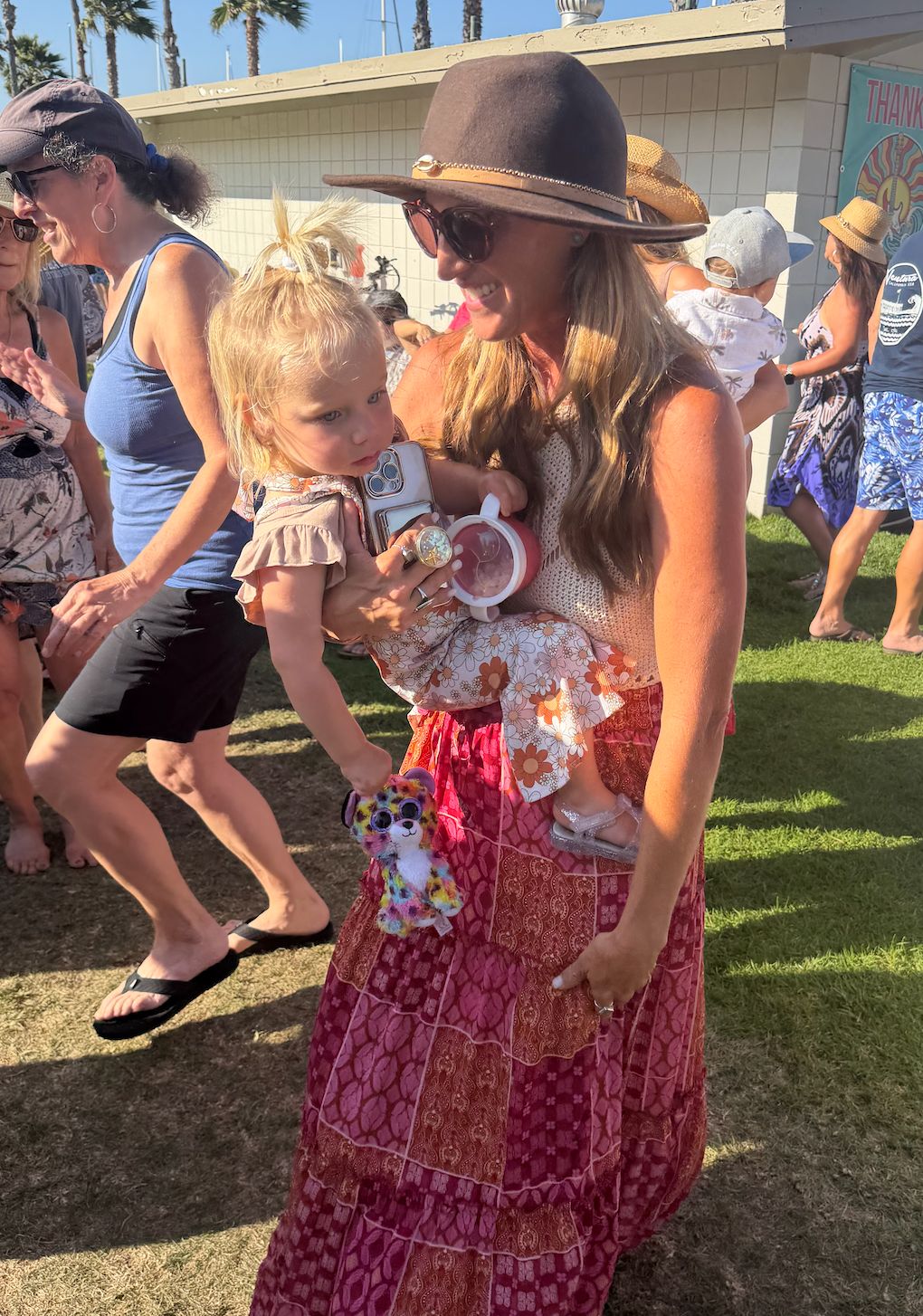 moonlight-over-petty_01_hero-woman-and-child.jpg
